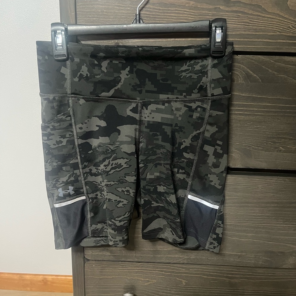 Under Armour Women's Dark Camo Bike Shorts